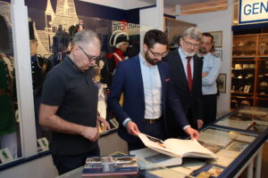 Minister of Culture visits the Police Museum