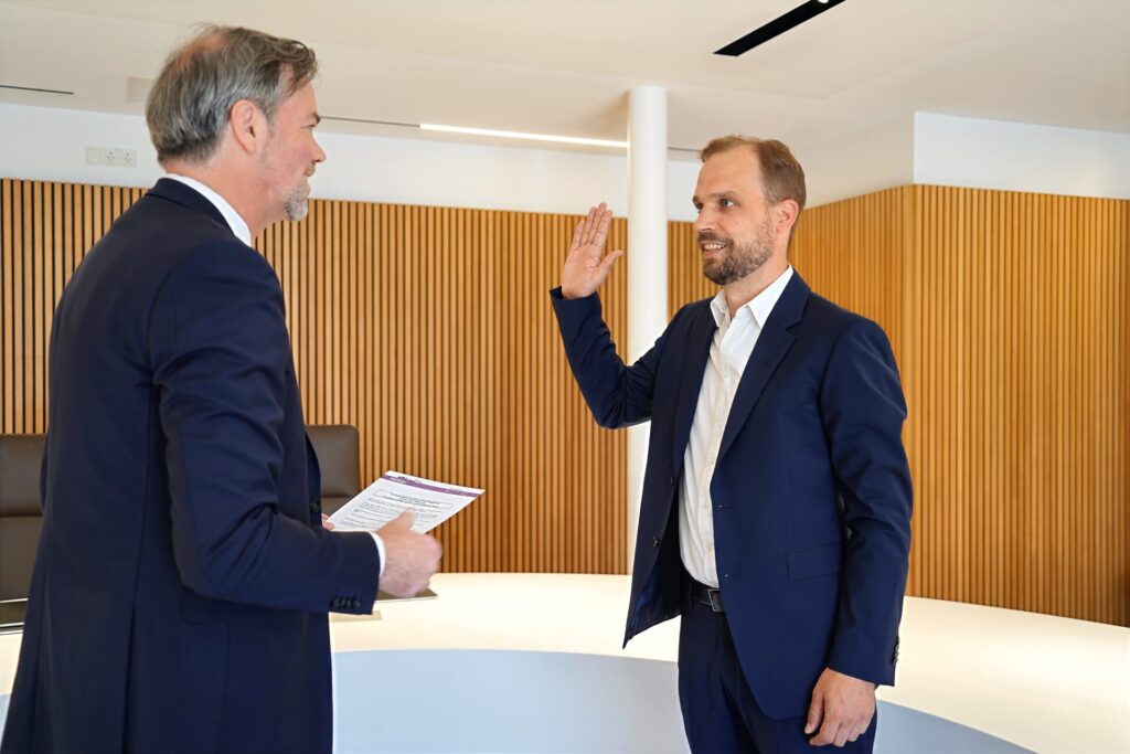 Raoul Mettenhoven a prêté serment comme nouveau conseiller communal