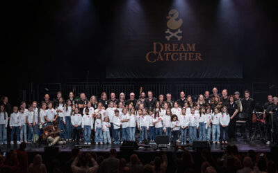 Les enfants de l&rsquo;École de musique de l&rsquo;UGDA sur scène avec Dream Catcher